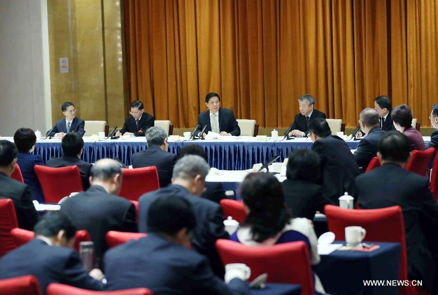 قادة صينيون يؤكدون على قيادة الحزب في مناقشات مع المستشارين السياسيين