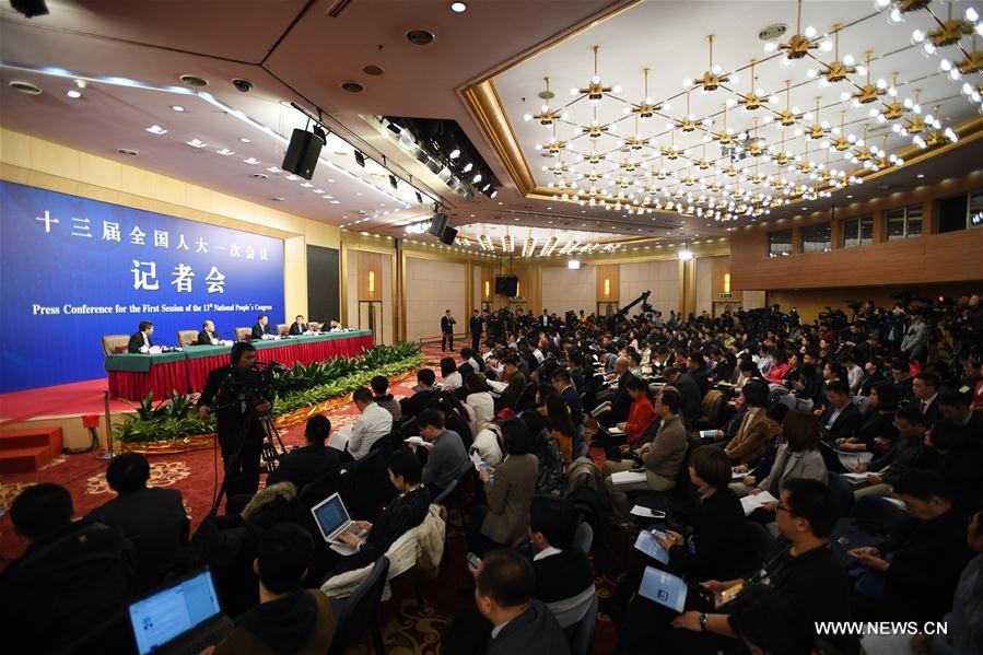أرفع هيئة للتخطيط الاقتصادي بالصين تعرب عن ثقتها بتحقيق نمو سنوي يبلغ 6.5 بالمئة