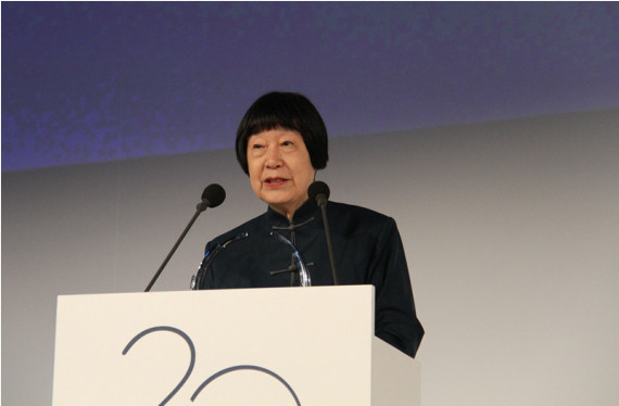 عالمة صينية تفوز بجائزة لوريال -اليونسكو للنساء في مجال العلوم