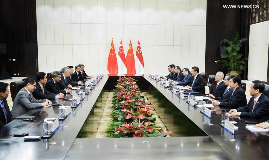 الرئيس الصينى يجتمع مع رئيس وزراء سنغافورة لبحث تعزيز العلاقات