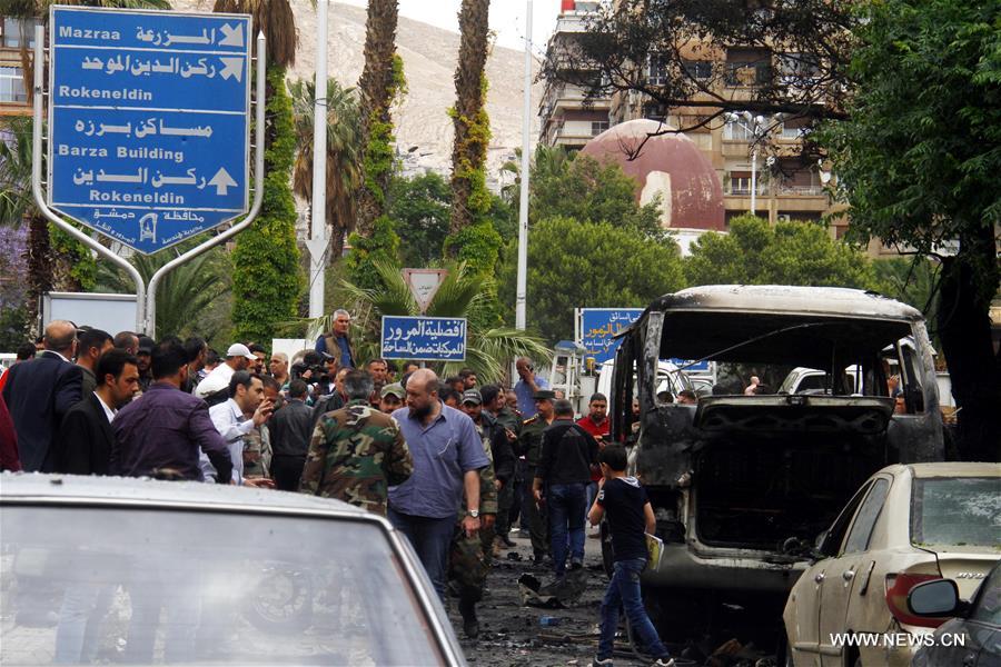 سوريا: قتيلان و14 جريحا في سقوط قذائف صاروخية على دمشق