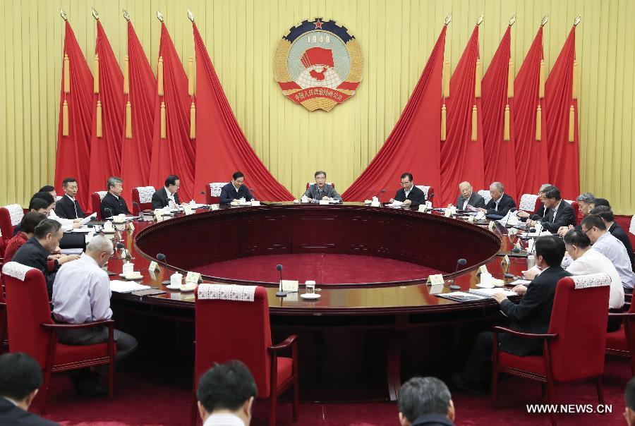 تقرير: كبير المستشارين السياسيين الصينيين يدعو إلى تحسين العمل الاستشاري
