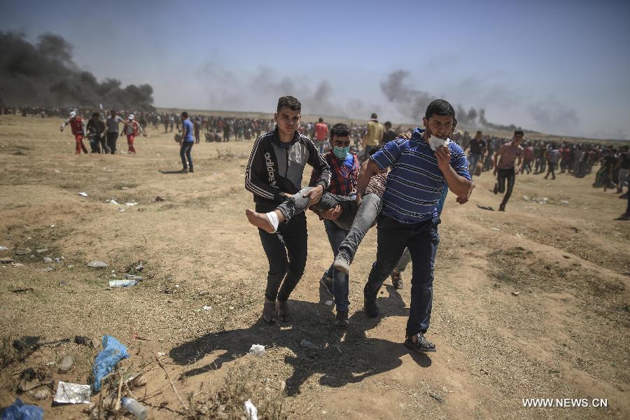 تقرير إخباري: مقتل 55 فلسطينيا برصاص الجيش الإسرائيلي في يوم دام في قطاع غزة