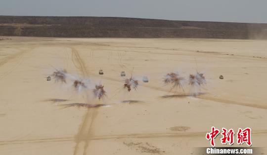 بالصور: تدريب بالذخيرة الحية لقوات قاعدة الدعم الصينية في جيبوتي