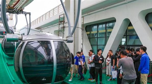 الصين تبدأ تشغيل اكبر عجلة فيريس بدون عامود محوري فى العالم