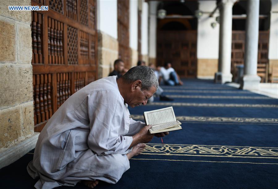 المسلمون حول العالم يحتفلون ببدء شهر رمضان