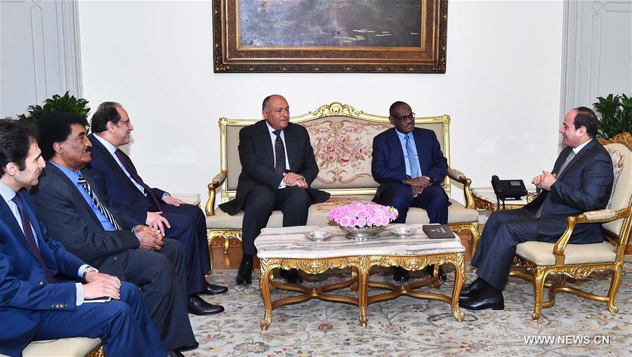 السيسي يستقبل وزير خارجية السودان في أول زيارة خارجية له