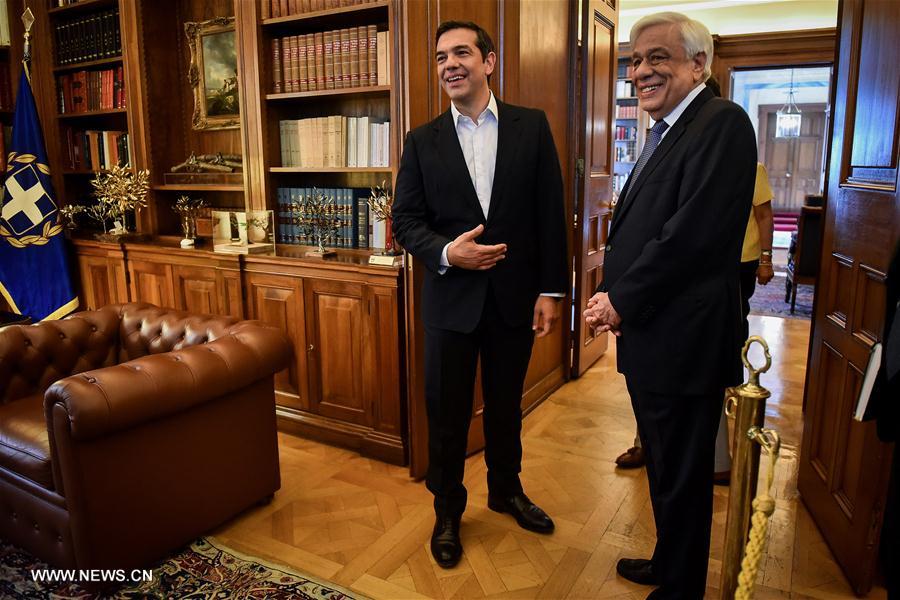 رئيس الوزراء اليوناني يعلن التوصل إلى اتفاق تاريخي بشأن النزاع على الاسم مع سكوبيه