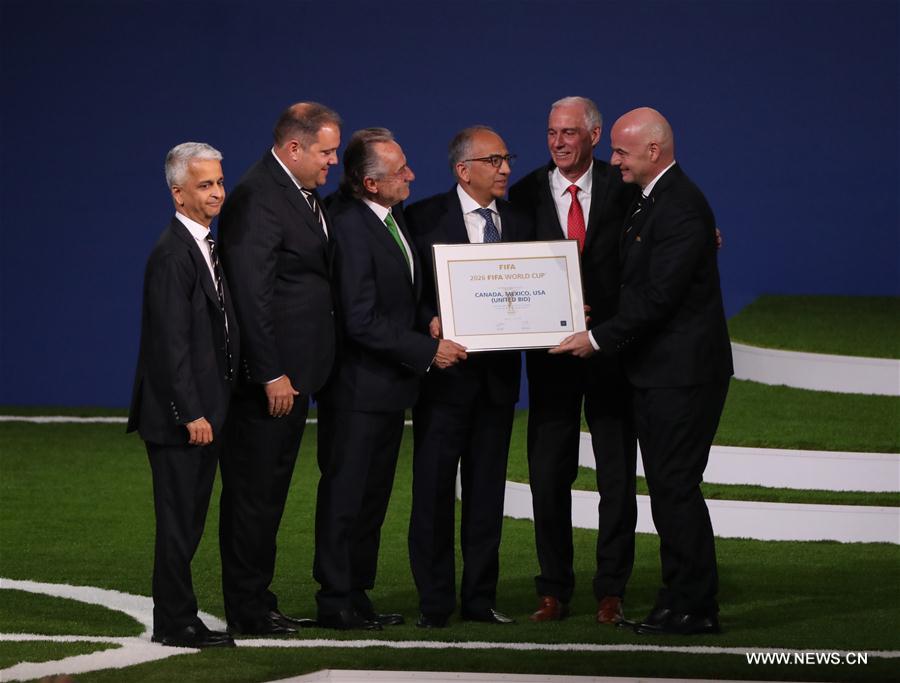فوز كندا والمكسيك والولايات المتحدة بالتنظيم المشترك لكأس العالم 2026