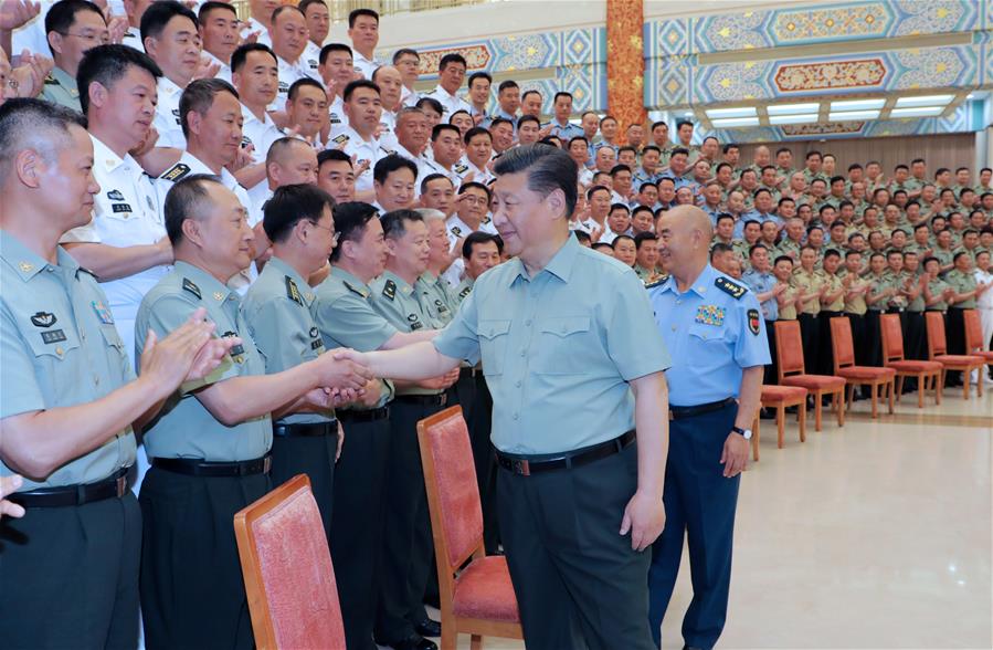 تقرير اخباري: الرئيس شي يشدد على بناء قوة النخبة البحرية خلال جولة تفقدية للقوات البحرية