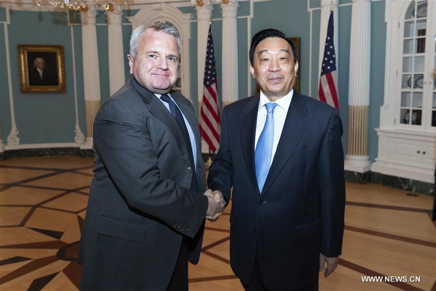 مسئول صيني بارز يزور الولايات المتحدة لدفع العلاقات