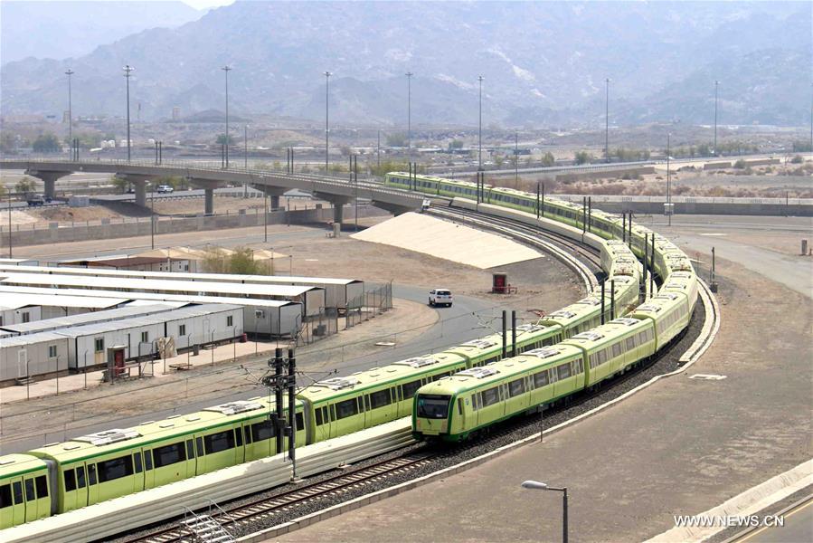 شركة صينية تبدأ تجربة القطار الكهربائي بمكة المكرمة استعدادا لموسم الحج المقبل