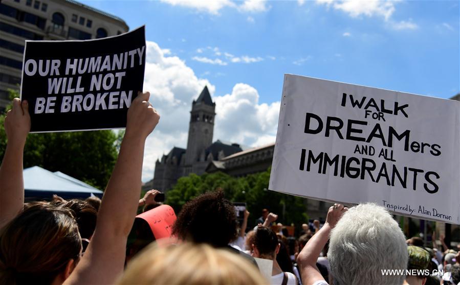 اعتقال نحو 600 شخص إثر اعتصام في مجلس الشيوخ ضد سياسة ترامب للهجرة