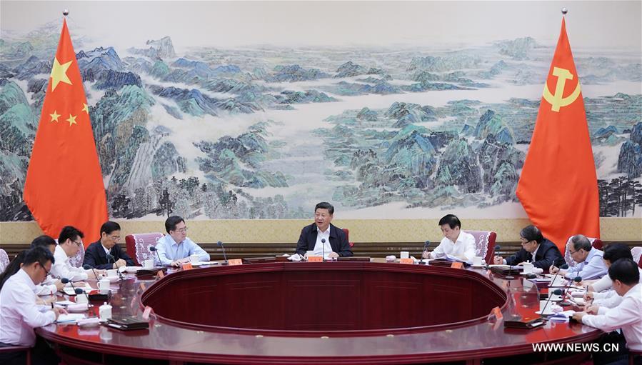 تقرير اخباري: الرئيس شي يحث الشباب الصيني على ان يجرؤ على الحلم