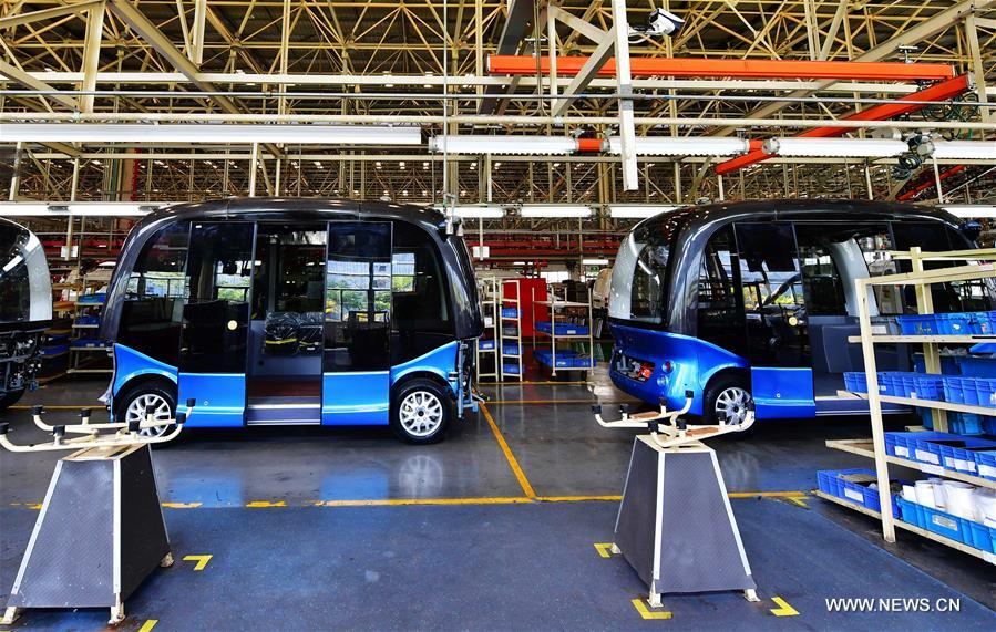 حافلات بايدو الذكية تدخل مرحلة الإنتاج واسع النطاق