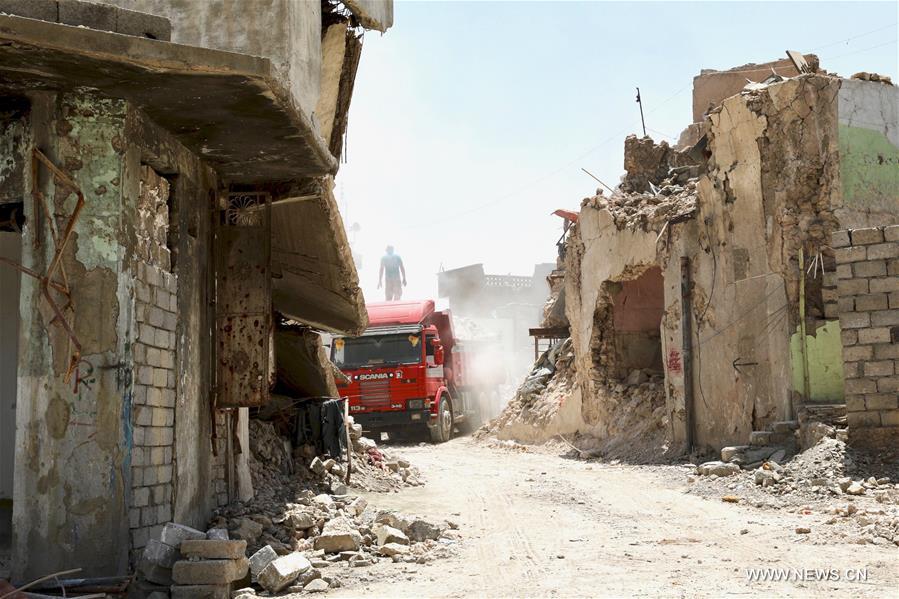 العبادي: الموصل تنفض غبار الحرب وتنهض من جديد