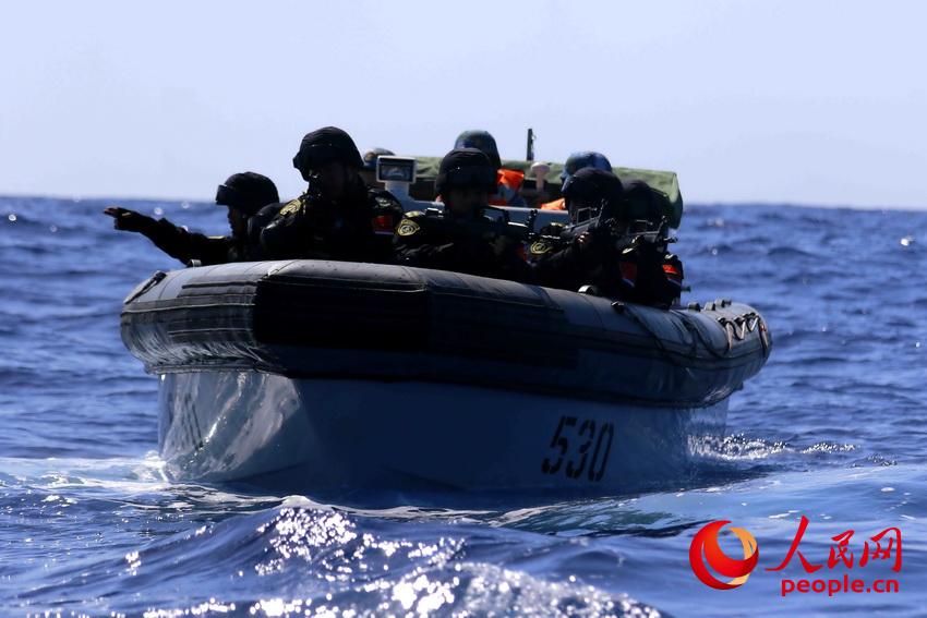 مجموعة صور: تدريبات جنود البحرية الصينية في خليج عدن