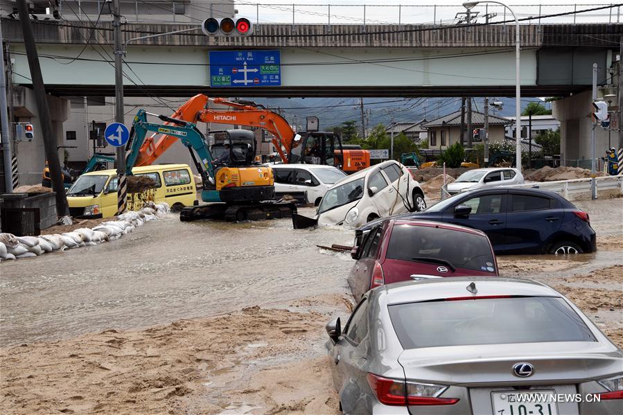 ارتفاع عدد قتلى الأمطار في غرب اليابان إلى 200 شخص
