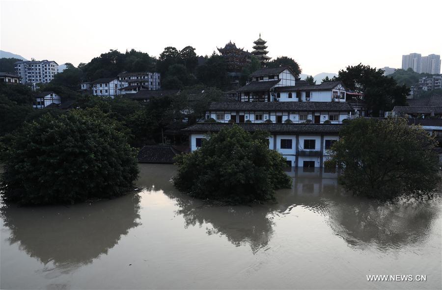 فيضانات نهر اليانغتسي تضرب جنوب غربي الصين