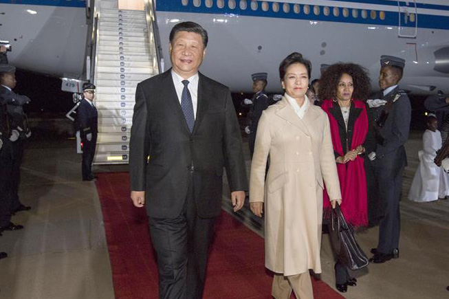 الرئيس الصيني يصل إلى جنوب أفريقيا في زيارة دولة