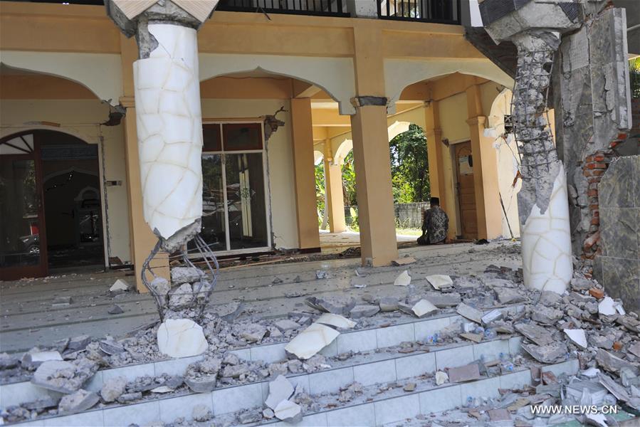 ارتفاع حصيلة قتلى زلزال إندونيسيا إلى 347