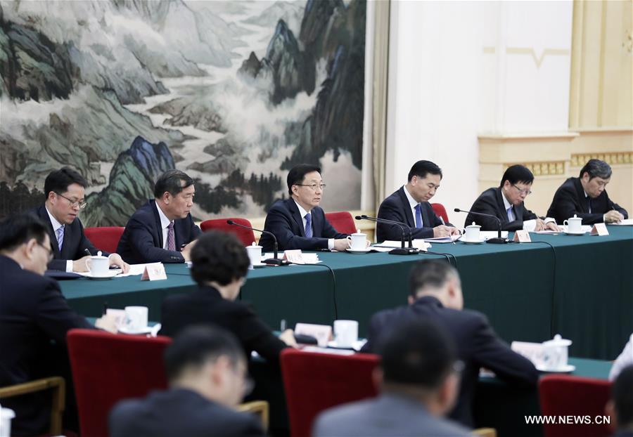 نائب رئيس مجلس الدولة الصيني يحث على بناء منطقة خليج قوانغدونغ - هونغ كونغ - ماكاو الكبرى
