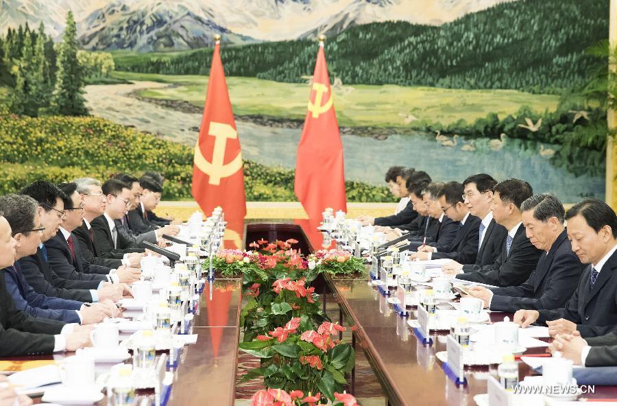 مسؤول بارز بالحزب الشيوعي الصيني يحث الصين وفيتنام على تحويل التوافق إلى إجراءات ملموسة