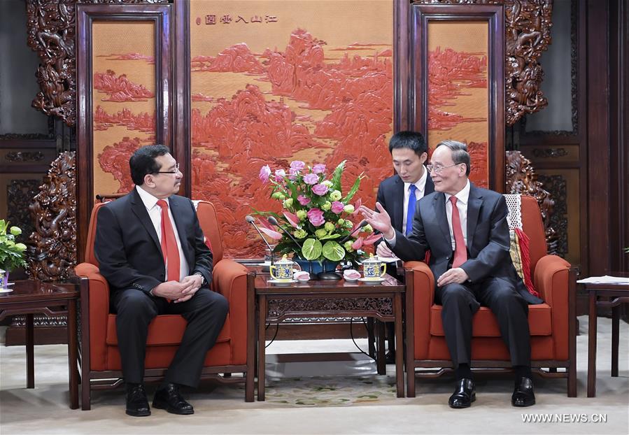 نائب الرئيس الصيني يجتمع مع وفد سلفادوري