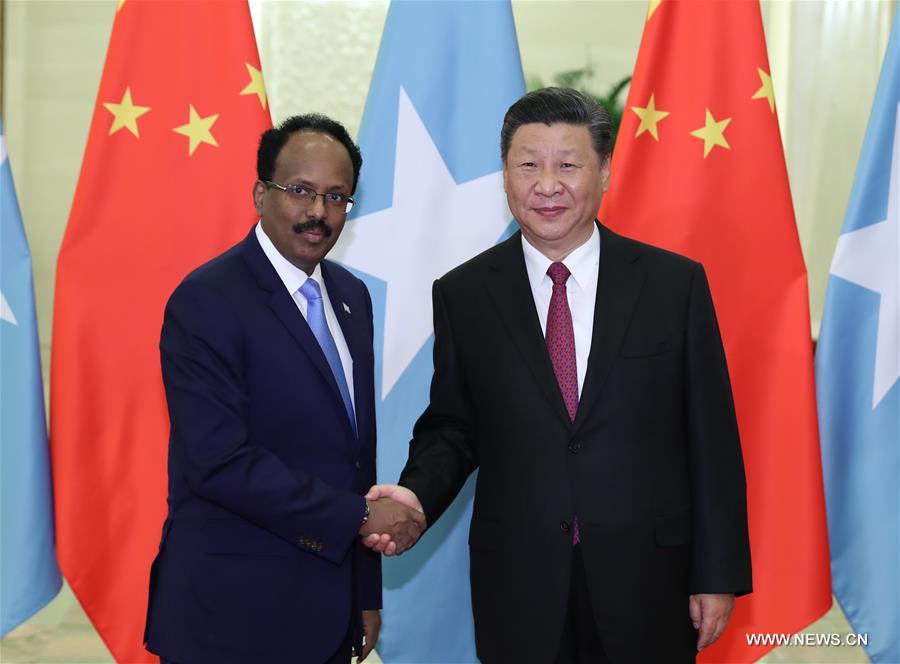 الرئيس الصيني يجتمع مع نظيره الصومالي