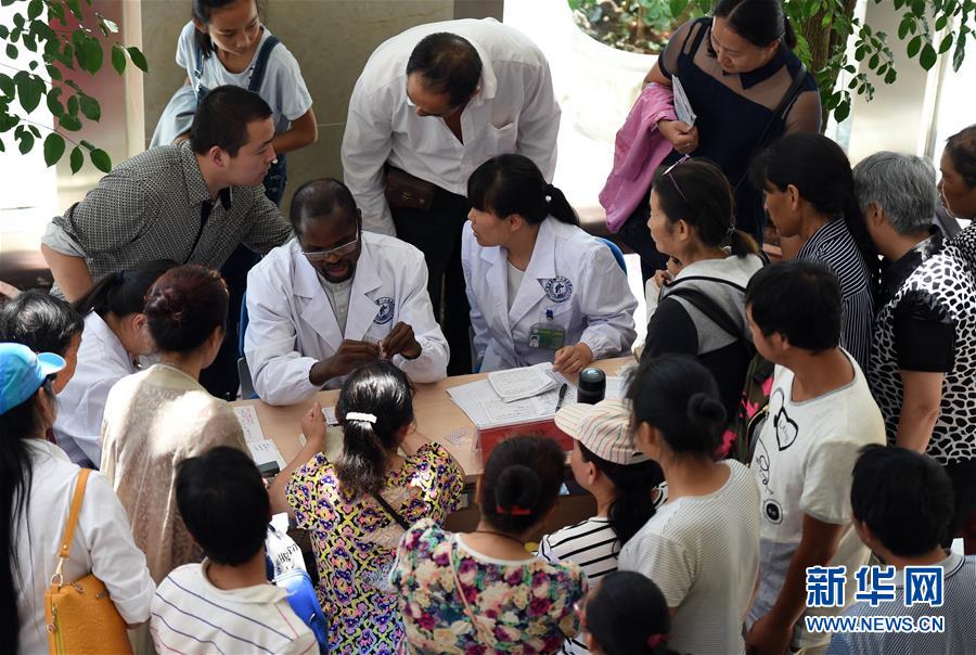 طبيب مالي: الطب الصيني التقليدي يحظى بشعبية كبيرة في أفريقيا