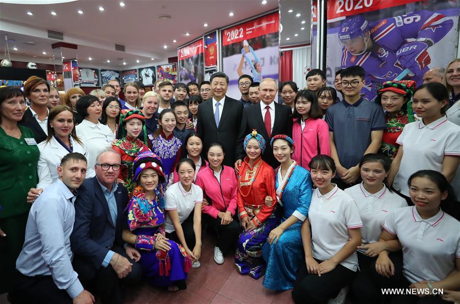 تقرير إخباري: شي وبوتين يدعوان إلى تعزيز الصداقة بين الشباب في الصين وروسيا