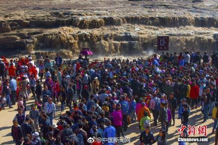 الصينيون ينفقون حوالي 600 مليار يوان خلال عطلة العيد الوطني