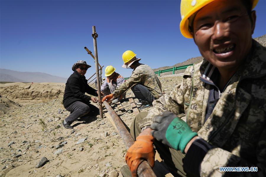 بالصور: مشهد أول حديقة صحراوية وطنية في التبت