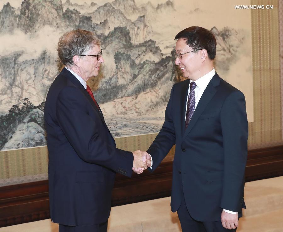 نائب رئيس مجلس الدولة الصيني يلتقي بيل جيتس