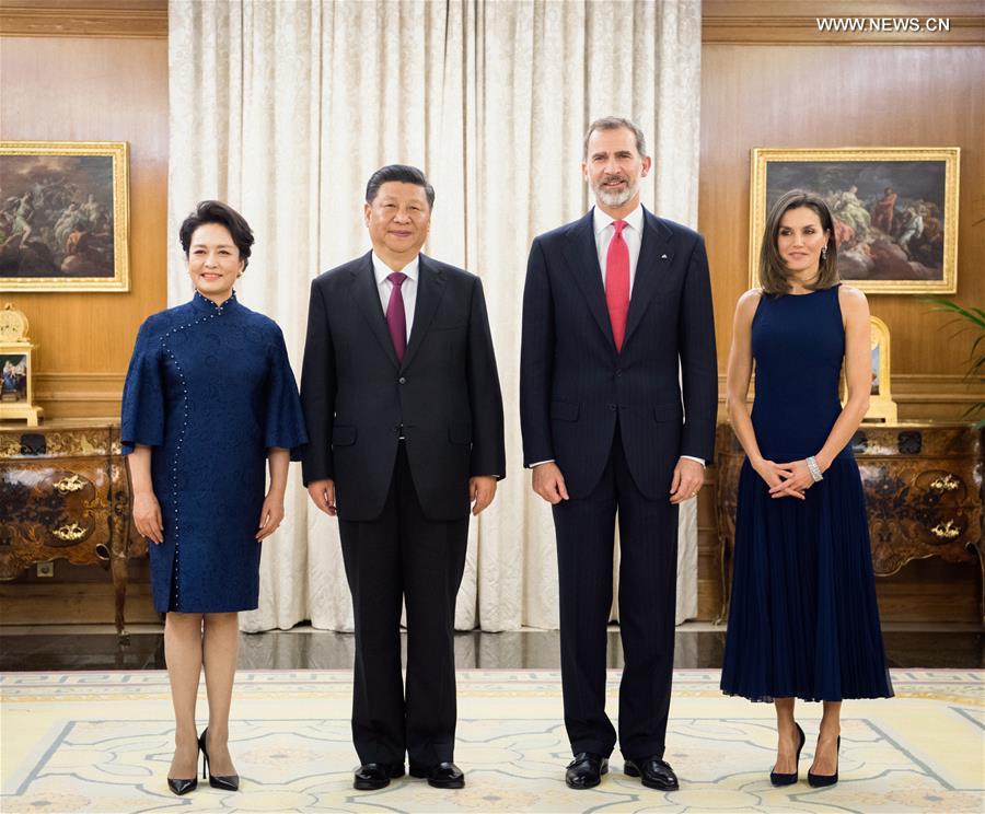 الرئيس الصيني يلتقي ملك أسبانيا لتوطيد الصداقة وتعزيز التعاون