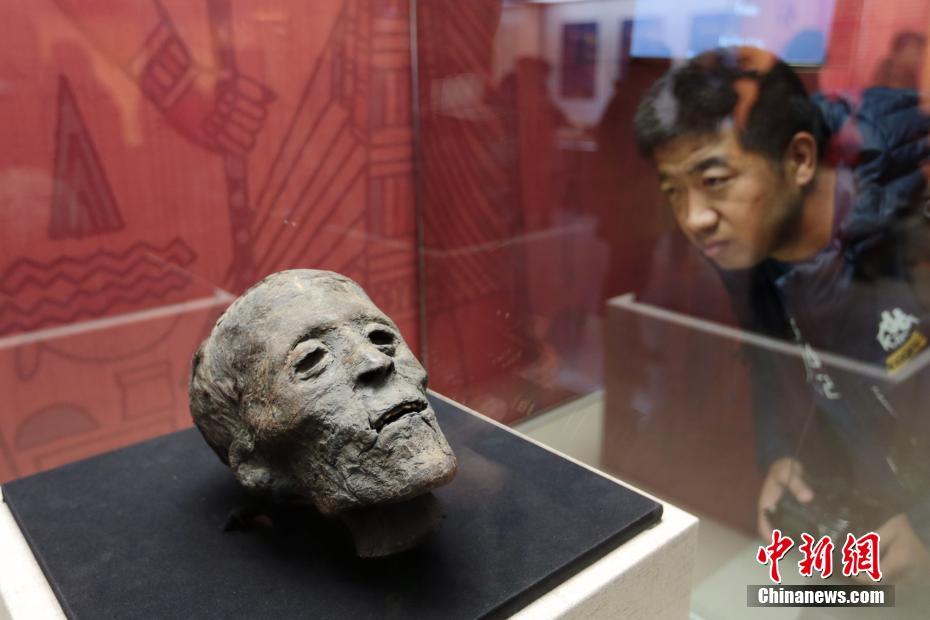 عرض 100 قطعة من الآثار الثقافية المصرية القديمة في مقاطعة شنشي بشمال غربي الصين