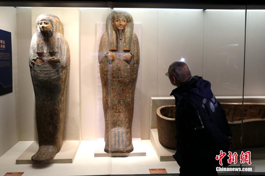 عرض 100 قطعة من الآثار الثقافية المصرية القديمة في مقاطعة شنشي بشمال غربي الصين