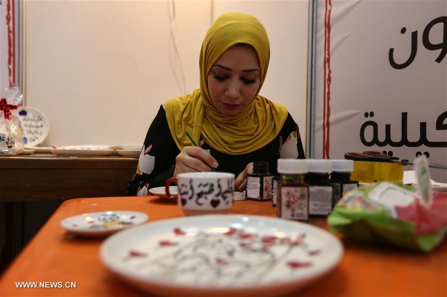 مقالة : مهرجان للتسوق في غزة لأول مرة يتيح لأصحاب شركات ناشئة فرصة لتسويق منتجاتهم