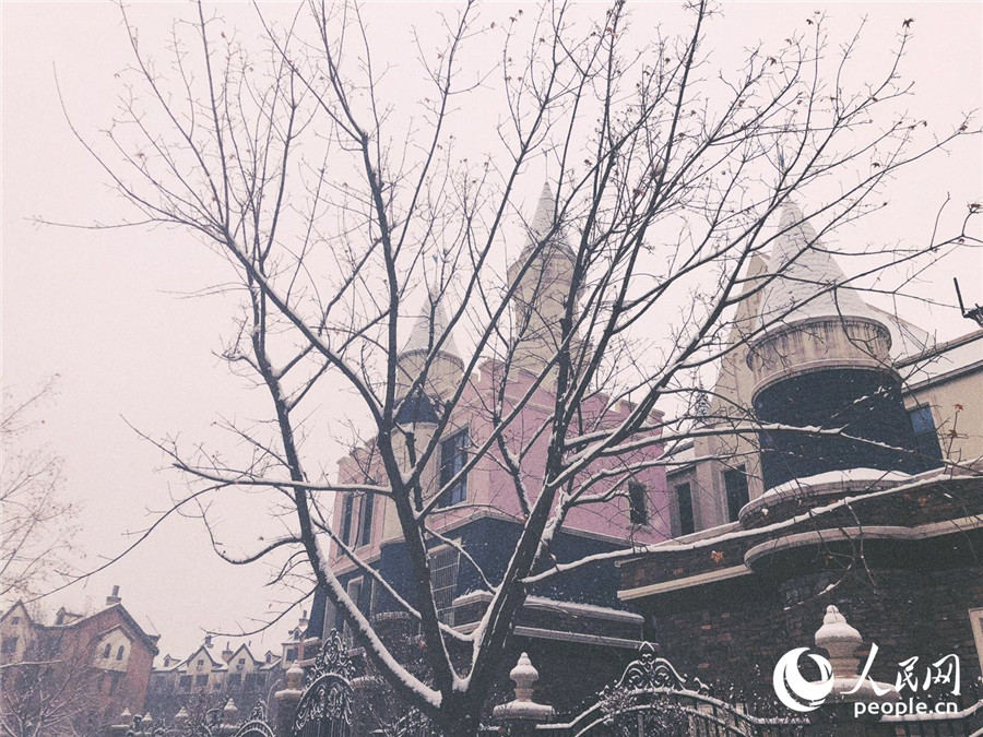 الثلوج تزيد من رومانسية عيد الحب في بكين