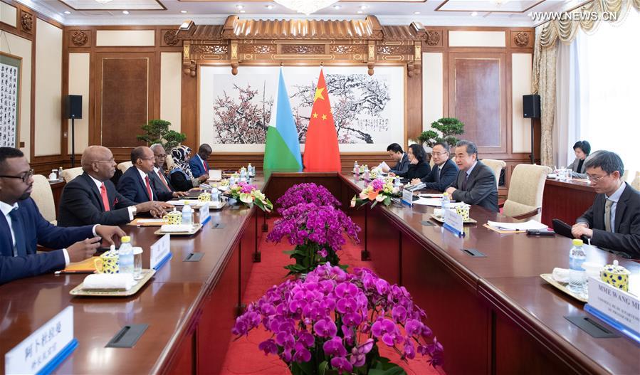 نائب الرئيس الصيني يلتقي وزير خارجية جيبوتي