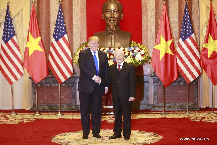 الرئيس الفيتنامي ونظيره الأمريكي يتفقان على تطوير العلاقات