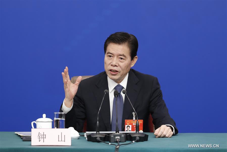 وزير التجارة: مساحة عرض أكبر ومشاركون أكثر لمعرض الصين الدولي الثاني للواردات