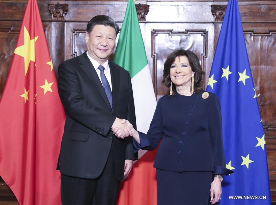 الصين وإيطاليا تتفقان على توسيع التبادلات التشريعية