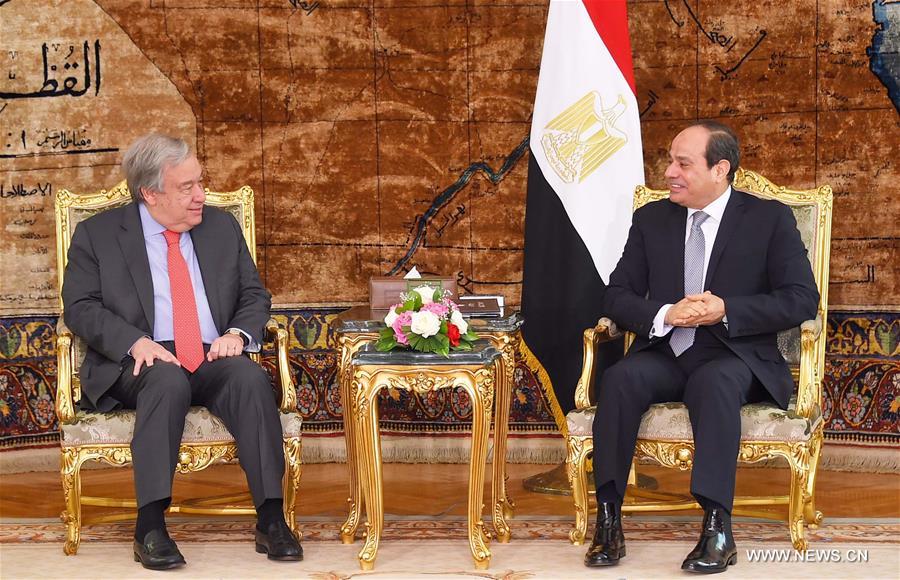 السيسي وغوتيريش يبحثان الأزمات العربية ومحاربة الإرهاب بالقاهرة