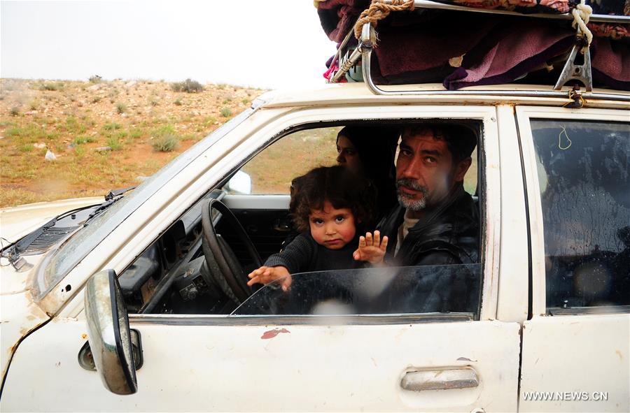 تقرير إخباري : عودة دفعة جديدة من مهجري مخيم الركبان إلى مناطق سيطرة الدولة السورية