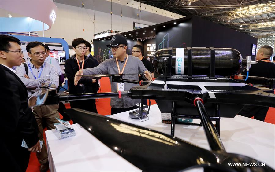 افتتاح معرض الصين الدولي السابع للتكنولوجيا في شانغهاي