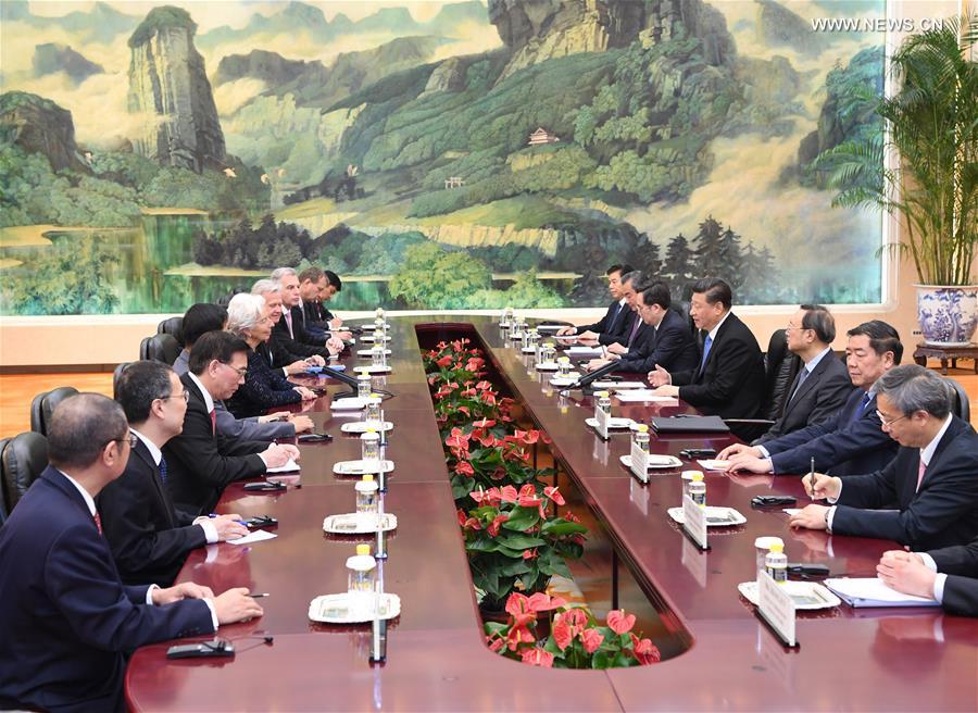 الرئيس الصيني يلتقي المدير العام لصندوق النقد الدولي