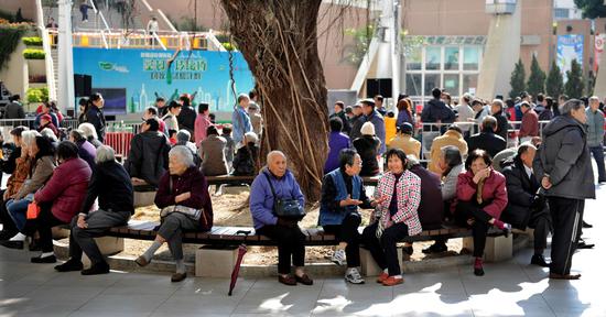 قرابة 250 مليون مسن، المجتمع الصيني يدخل عصر الشيخوخة
