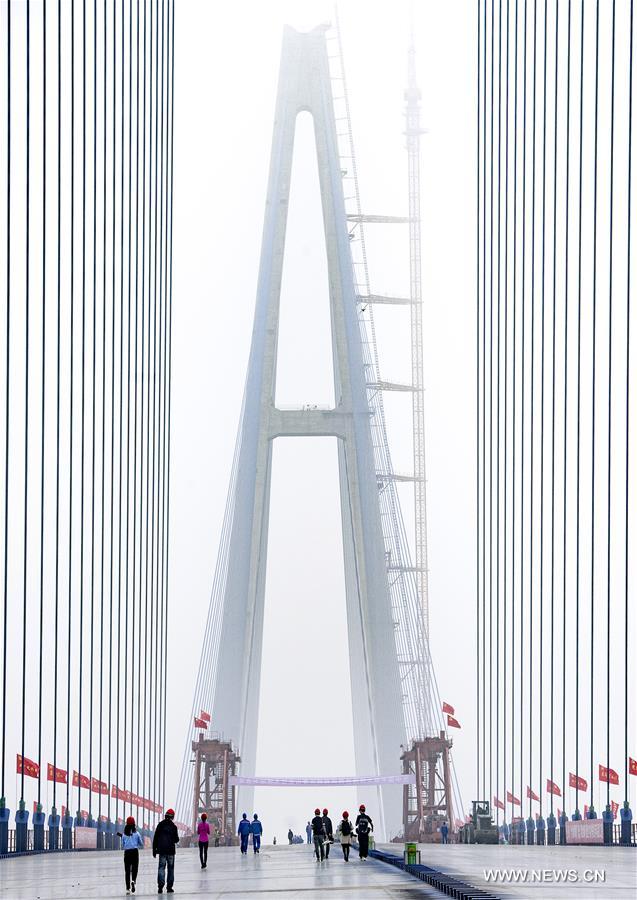 اكتمال بناء أوسع جسر فوق نهر اليانغتسى