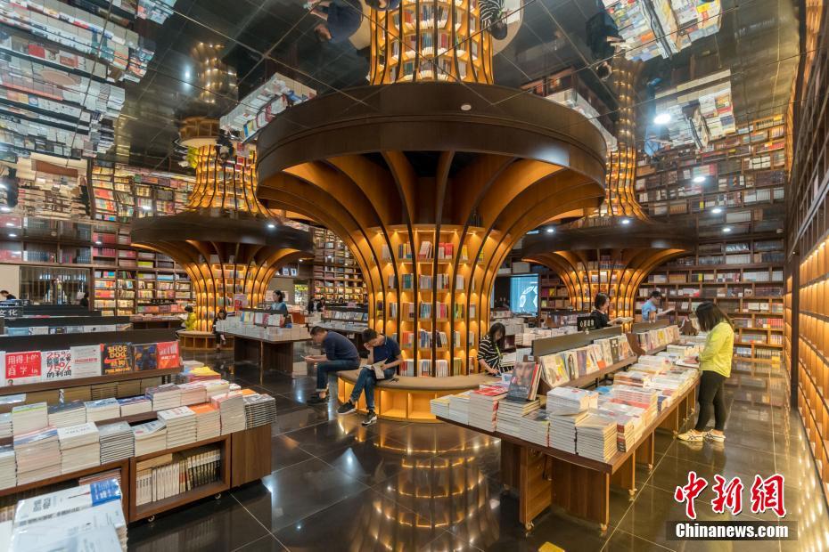 أجمل متجر كتب في شانغهاي يخلق عالما سحريا رائعا 